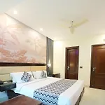 Hotel Kastor- Near Nehru Place