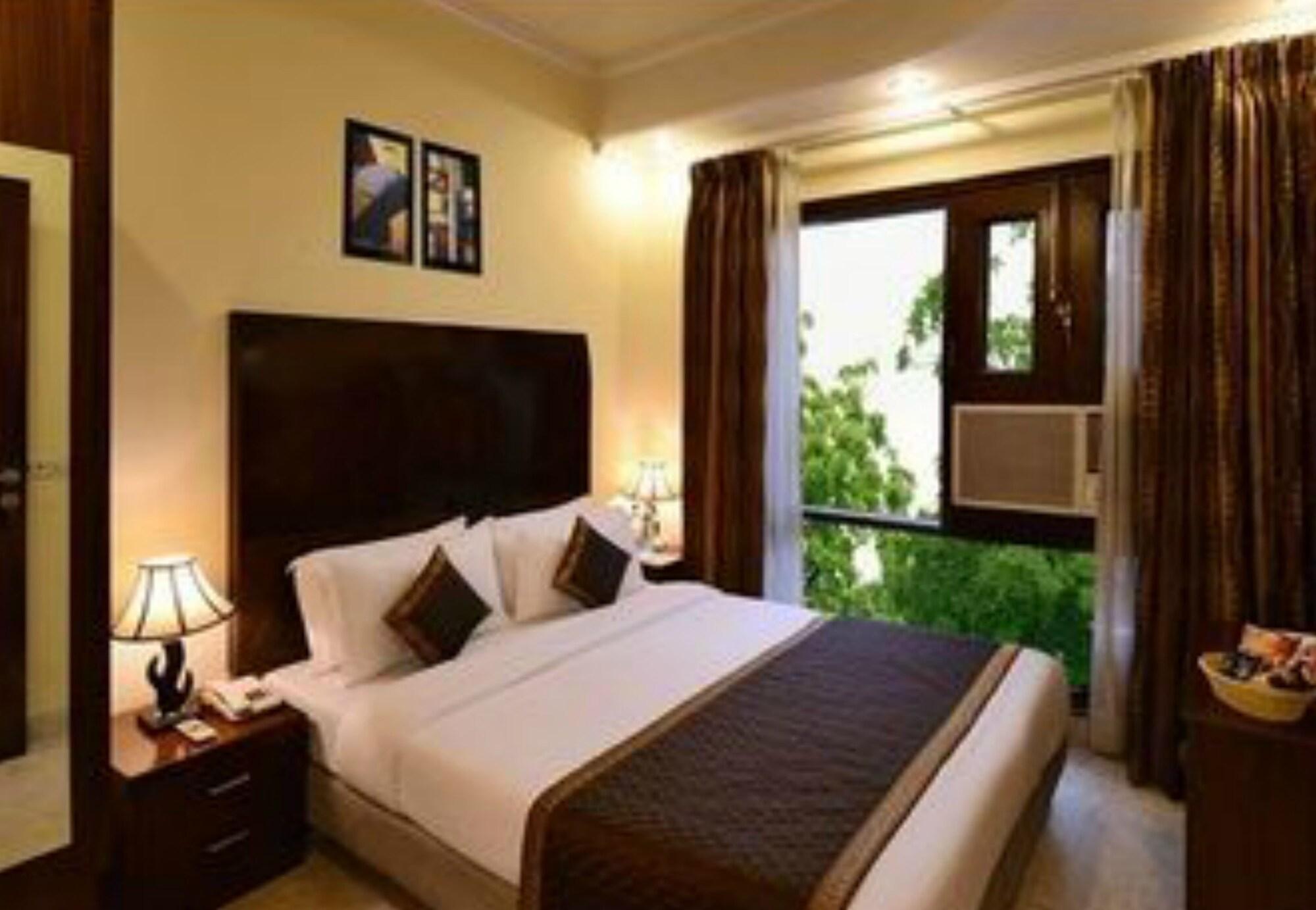 Hotel Kastor- Near Nehru Place 3*