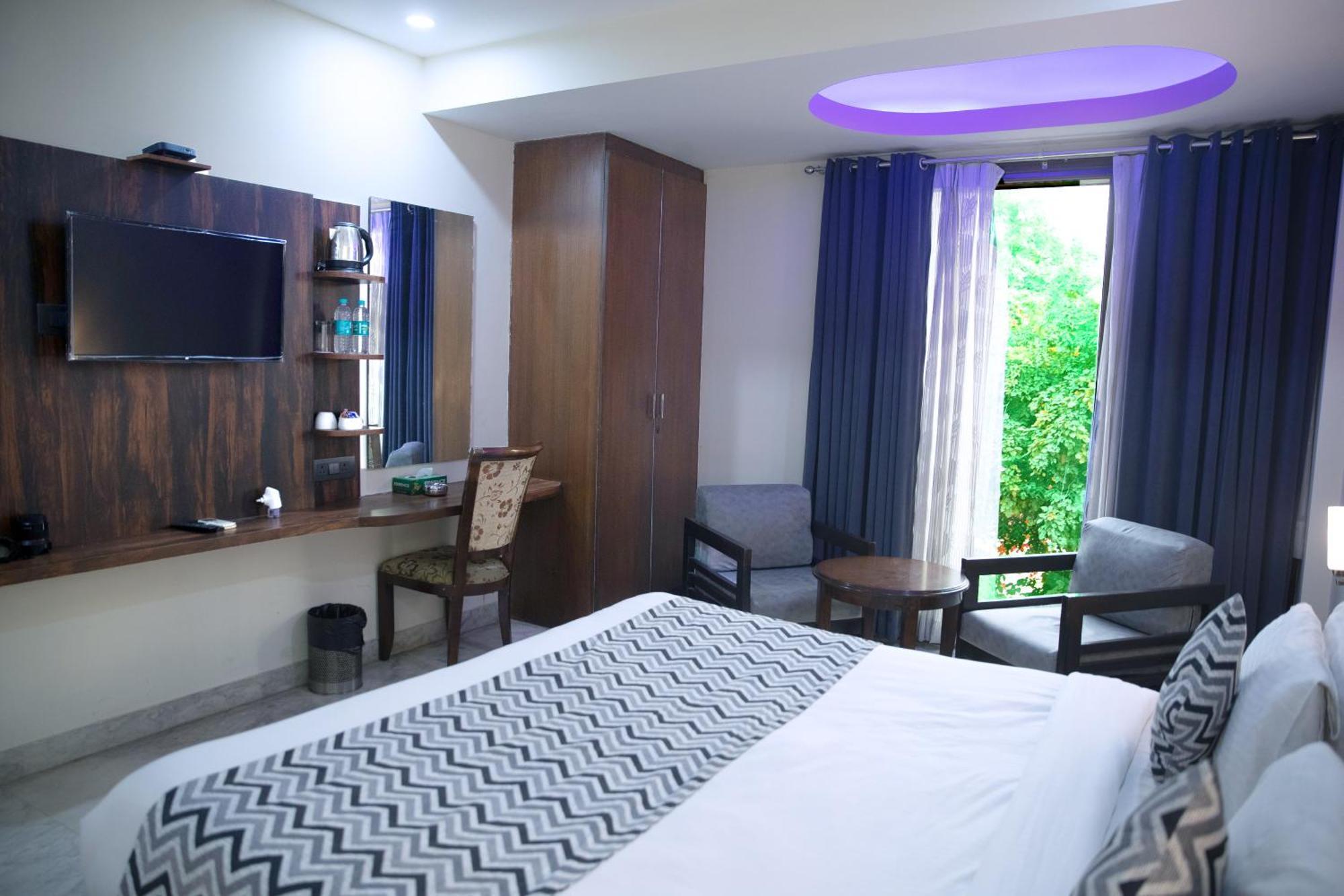 Kastor- Near Nehru Place Hotel